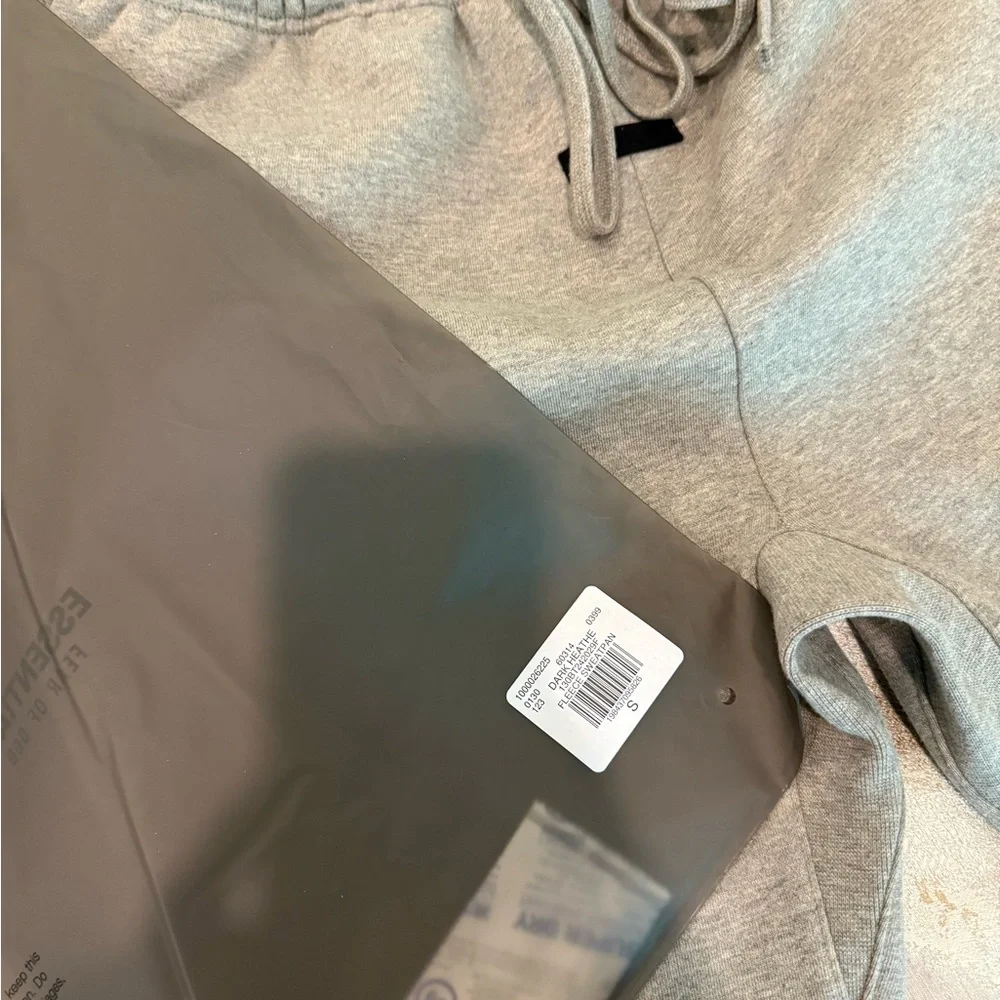 Essentials Fear of God Fleece Sweatpants - Picture 3 of 7